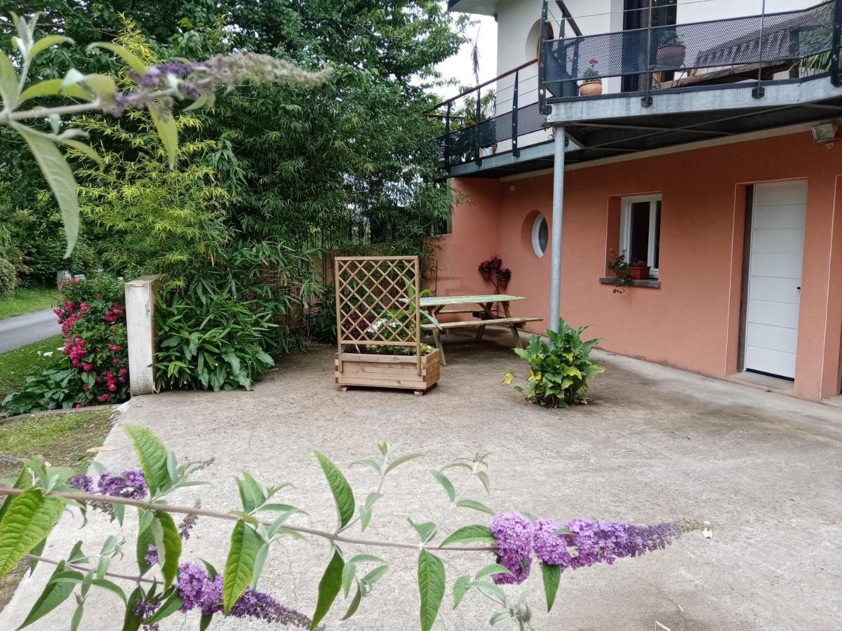 Hentig Ar Feunteun Bed & Breakfast Plouaret Exterior photo
